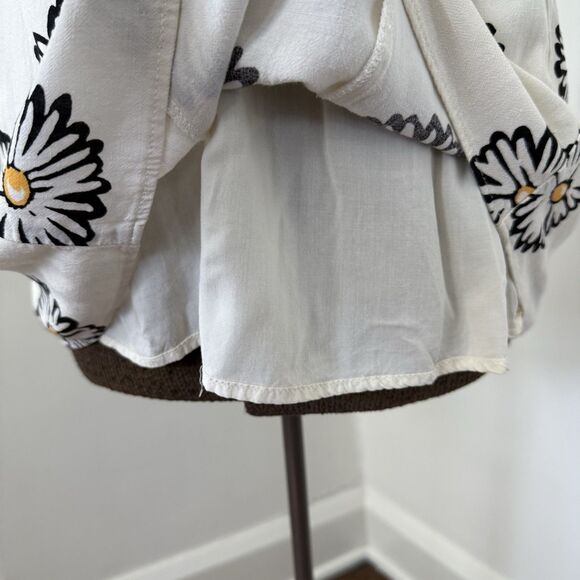 Urban Outfitters Bettie Daisy Print Twist Front Mini Dress Linen Blend Sz Small - Picture 8 of 11